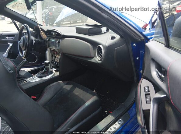 JF1ZCAC17J8603304 2018 SUBARU BRZ Blue Widok wnętrza z przodu