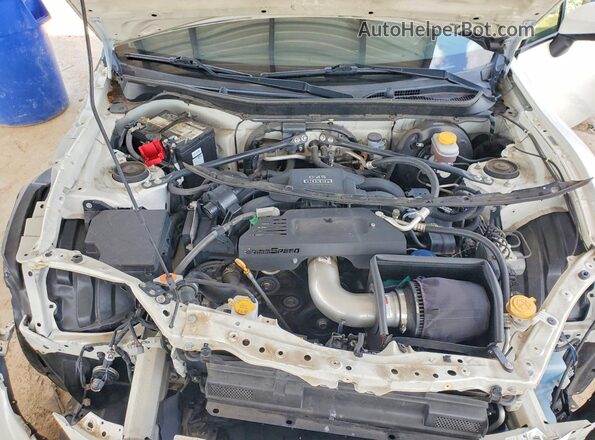 JF1ZCAC18G9604786 2016 SUBARU BRZ White Вид задньої частини салону