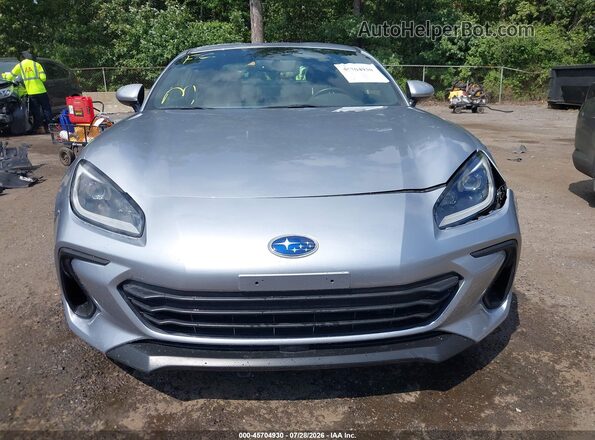 JF1ZDBB14S9700556 2025 SUBARU BRZ Silver Widok zestawu wskaźników