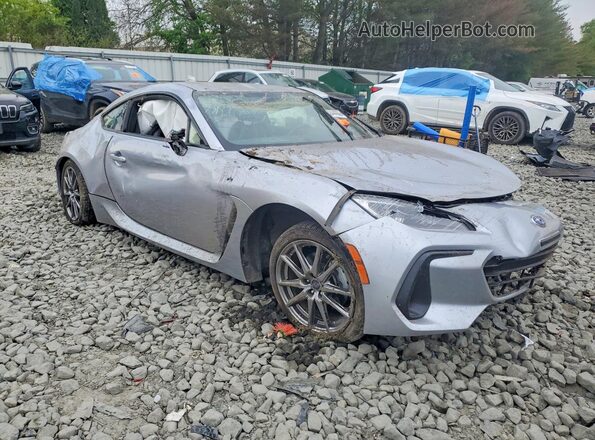 JF1ZDBC10P8702655 2023 SUBARU BRZ Серебряный Передняя правая четверть