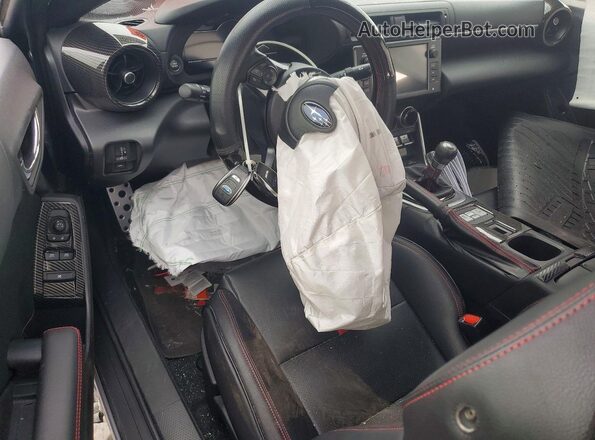 JF1ZDBC10P8702655 2023 SUBARU BRZ Серебряный Вид панели приборов