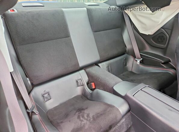 JF1ZDBE14P9703086 2023 SUBARU BRZ Blue Vista de los asientos traseros