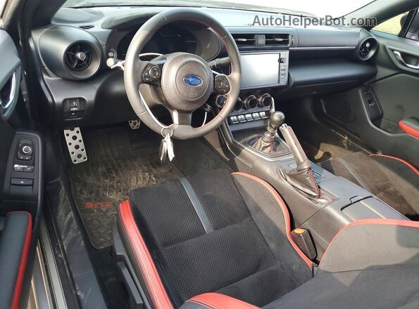 JF1ZDBE14S9700973 2025 SUBARU BRZ Silver Vista del salpicadero