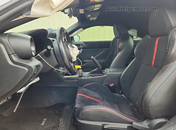 JF1ZDBF19N8700847 2022 SUBARU BRZ Серебряный Вид салона спереди