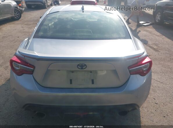 JF1ZNAA17H9709317 2017 TOYOTA 86 Silver 