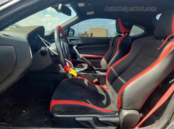 JF1ZNAE10K9700749 2019 TOYOTA 86 Black Front interior view
