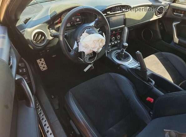 JF1ZNAE15L9752363 2020 TOYOTA 86 Black წინა პანელის ხედი