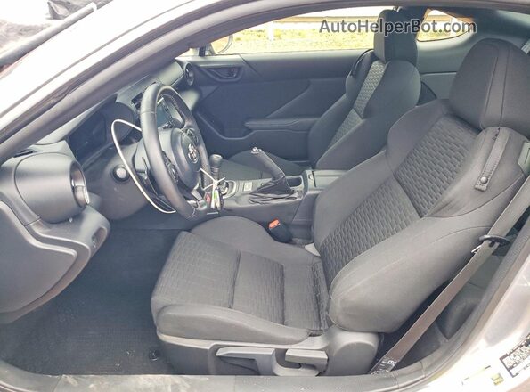 JF1ZNBC19P8761491 2023 TOYOTA GR86 Silver Widok wnętrza z przodu