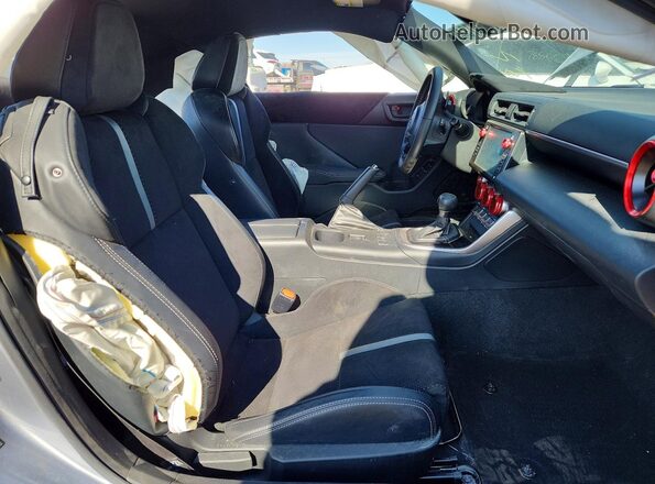 JF1ZNBE11S8750233 2025 TOYOTA GR Silver Widok wnętrza z przodu