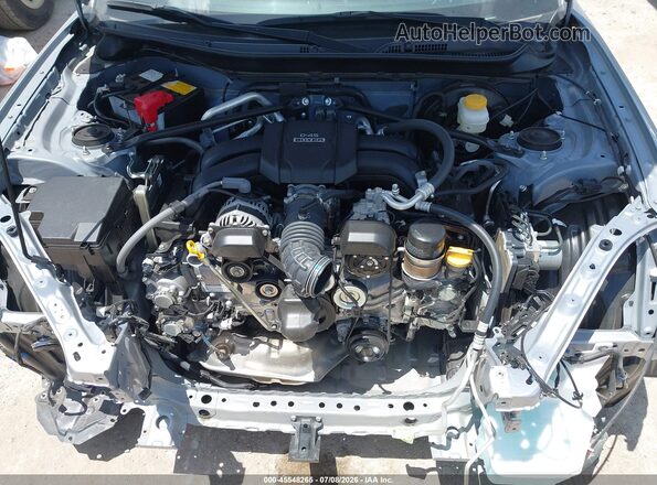 JF1ZNBE12S8758678 2025 TOYOTA GR86 Серебряный Вид сзади