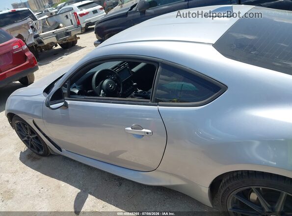JF1ZNBE12S8758678 2025 TOYOTA GR86 Серебряный 