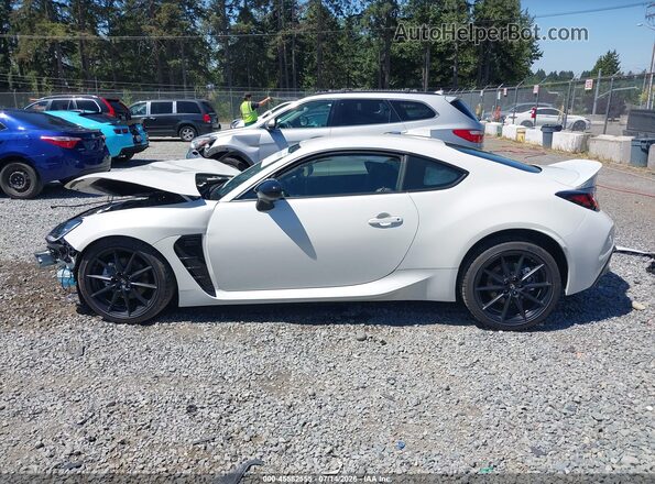 JF1ZNBE13R8757548 2024 TOYOTA GR86 White 
