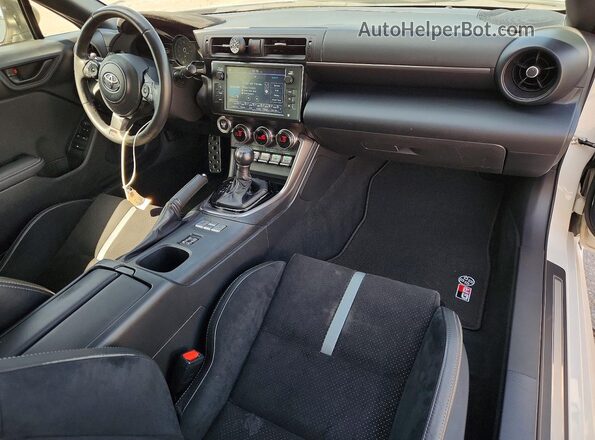 JF1ZNBF14N8752383 2022 TOYOTA GR White Dashboard view