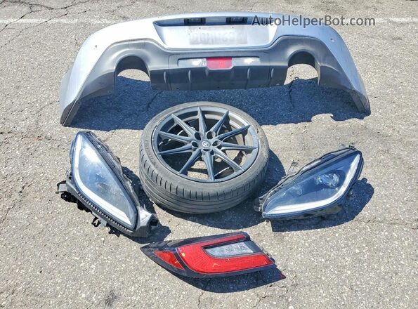 JF1ZNBF14P8759188 2023 TOYOTA GR Silver Widok komory silnika
