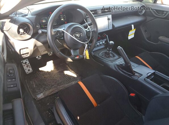 JF1ZNBG19P9755209 2023 TOYOTA GR86 Оранжевый Вид панели приборов