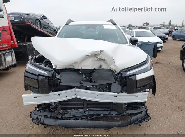 JF2BUPAD4TY481255 2026 SUBARU OUTBACK White Widok wnętrza z tyłu