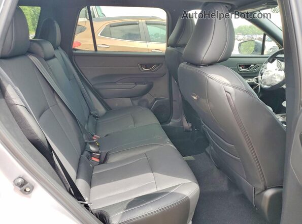 JF2BUPED0TY453124 2026 SUBARU OUTBACK Silver Вид задньої частини салону