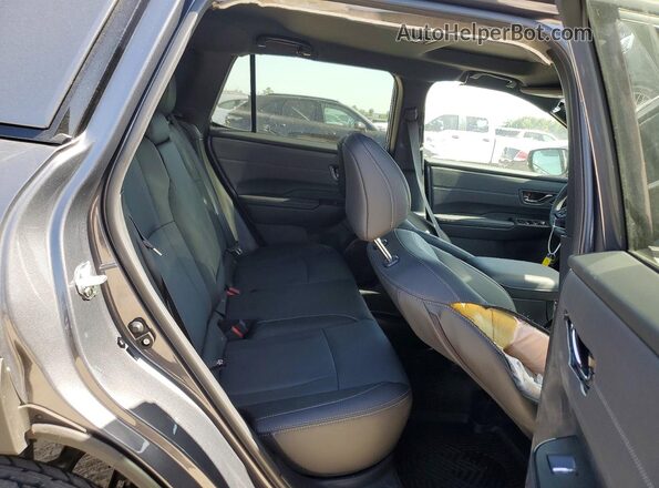 JF2BURJD9TY454743 2026 SUBARU OUTBACK Gray Вид задньої частини салону