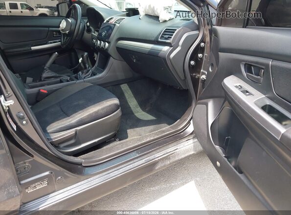 JF2GPAAC5H9214841 2017 SUBARU CROSSTREK Gray Вид салону спереду
