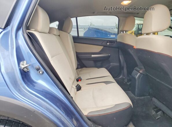 JF2GPABC0H8260856 2017 SUBARU CROSSTREK Blue უკანა სალონის ხედი