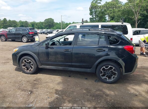 JF2GPABC0HH241109 2017 SUBARU CROSSTREK Black 360 interior view