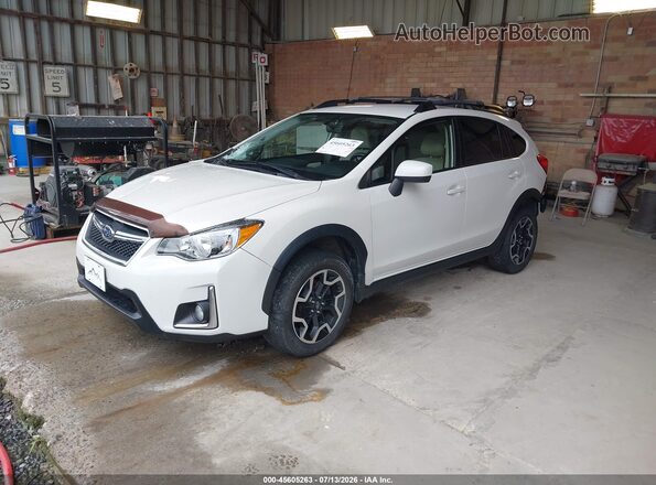 JF2GPABC1HH229843 2017 SUBARU CROSSTREK White Передня ліва чверть