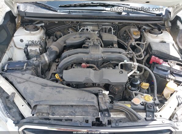 JF2GPABC1HH229843 2017 SUBARU CROSSTREK White Вид ззаду