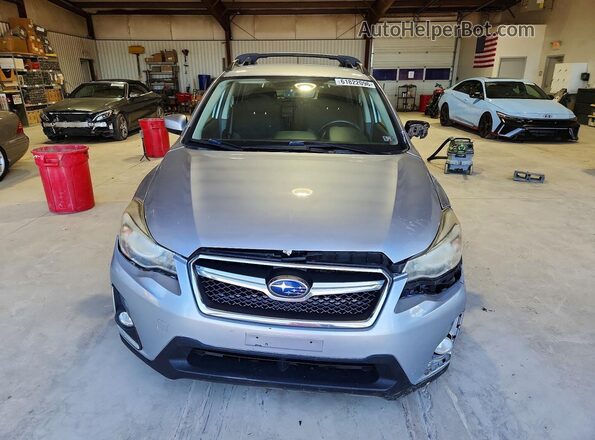 JF2GPABC2H8267663 2017 SUBARU CROSSTREK Silver Вид спереду