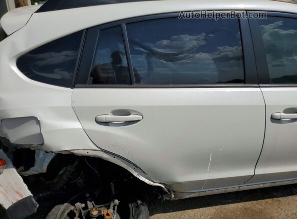 JF2GPABC2HH274998 2017 SUBARU CROSSTREK White Вид задньої частини салону