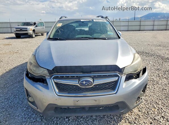 JF2GPABC3H8259569 2017 SUBARU CROSSTREK Silver Vista frontal