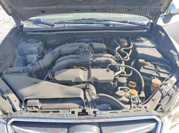 JF2GPABC3H8259569 2017 SUBARU CROSSTREK Silver Vista interior trasera