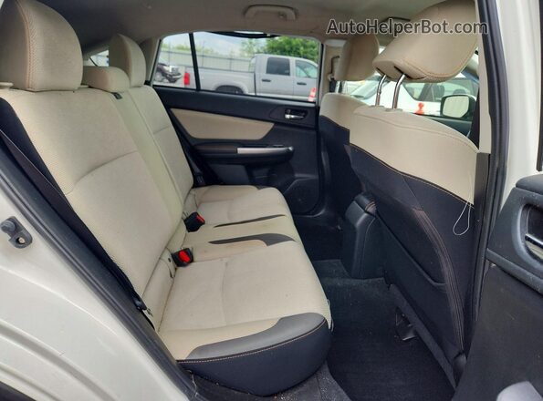 JF2GPABC5G9315987 2016 SUBARU CROSSTREK White Вид задньої частини салону