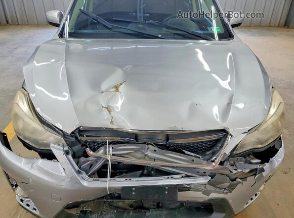 JF2GPABC6G8208016 2016 SUBARU CROSSTREK Silver Vista del compartimento del motor
