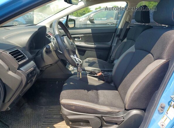 JF2GPABC7H8220127 2017 SUBARU CROSSTREK Blue Вид салону спереду
