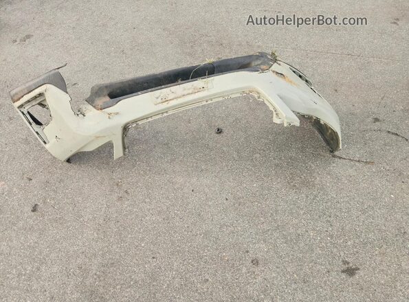 JF2GPABC8H8200517 2017 SUBARU CROSSTREK Бежевый Вид подкапотного пространства