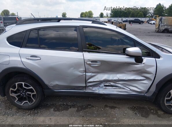JF2GPABC8HH271698 2017 SUBARU CROSSTREK Silver Вид спереду