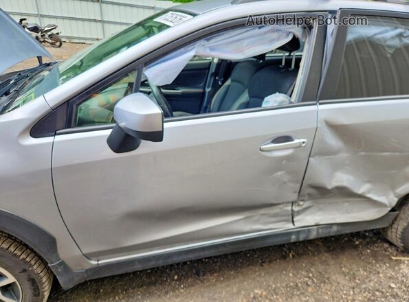 JF2GPABC9G8303380 2016 SUBARU CROSSTREK Silver Widok wnętrza z przodu