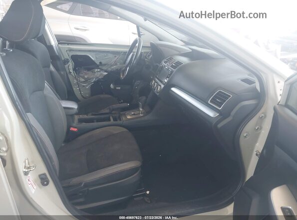 JF2GPABC9H8203605 2017 SUBARU CROSSTREK Gray წინა სალონის ხედი