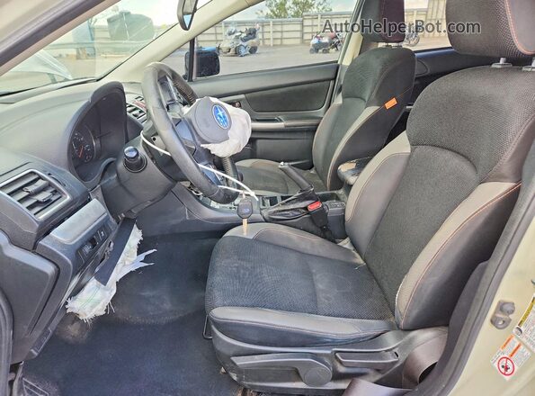 JF2GPABCXGH220556 2016 SUBARU CROSSTREK Beige Вид салону спереду