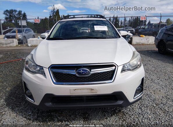 JF2GPADC5HH278136 2017 SUBARU CROSSTREK White Rear interior view
