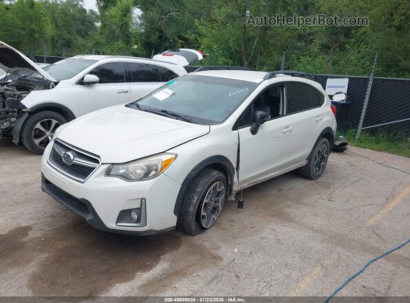 JF2GPAKC1HH237411 2017 SUBARU CROSSTREK White Vista tres cuartos delantera izquierda
