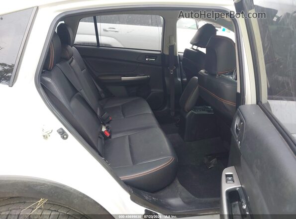 JF2GPAKC1HH237411 2017 SUBARU CROSSTREK White Vista de la etiqueta del VIN