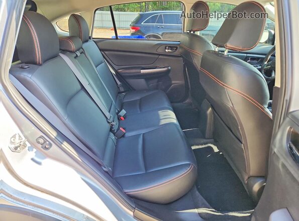 JF2GPAKC3G8257240 2016 SUBARU CROSSTREK Silver Widok tylnych siedzeń