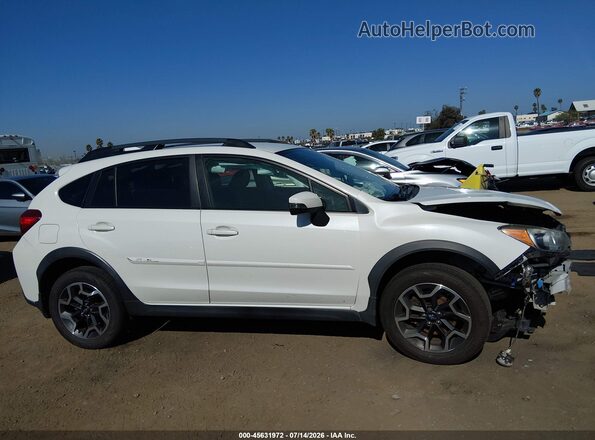JF2GPAKC5HH261484 2017 SUBARU CROSSTREK Белый Вид задней части салона