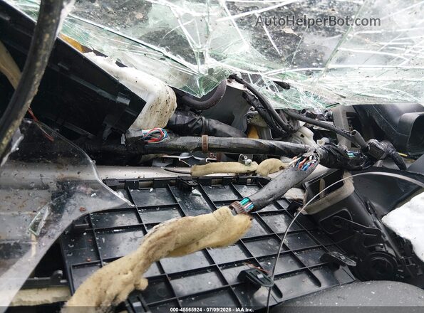 JF2GPALC2H8217246 2017 SUBARU CROSSTREK Silver 