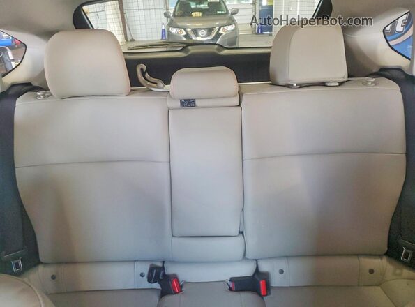 JF2GPALC8HH234357 2017 SUBARU CROSSTREK Синий Вид задних сидений