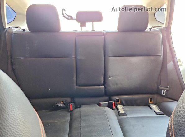 JF2GPANC2G8261923 2016 SUBARU CROSSTREK Beige Rear seats view