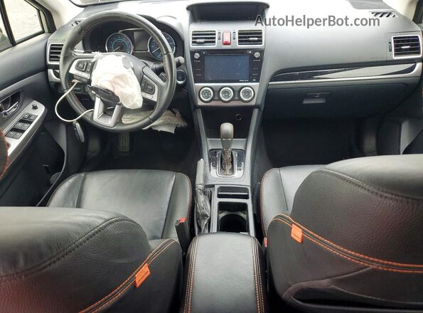 JF2GPANC5HH273436 2017 SUBARU CROSSTREK Beige Dashboard view