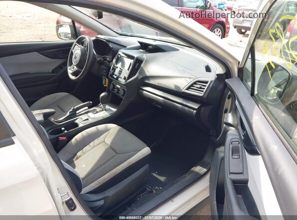 JF2GTAAC0KH205022 2019 SUBARU CROSSTREK White Սալոնի դիմացի տեսք