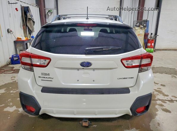JF2GTAAC2JH352411 2018 SUBARU CROSSTREK White Vista trasera